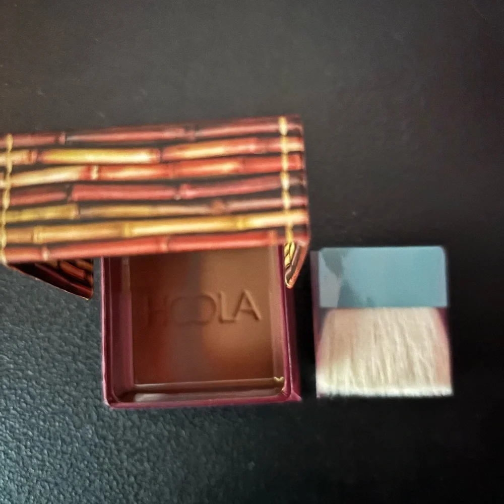 Benefit Hoola Matte Bronzer, Warm Brown